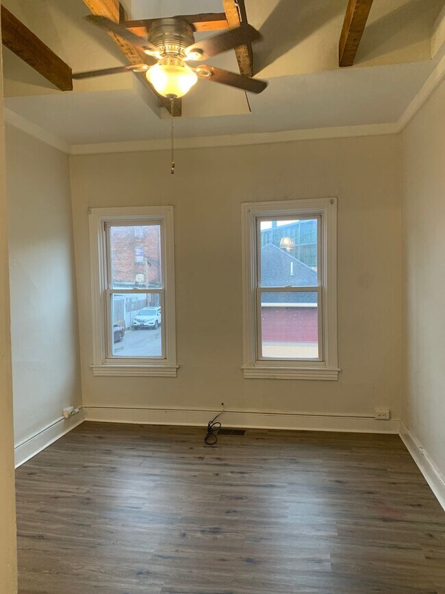 Building Photo - Future Rental-Cozy 1 Bedroom House with bo...