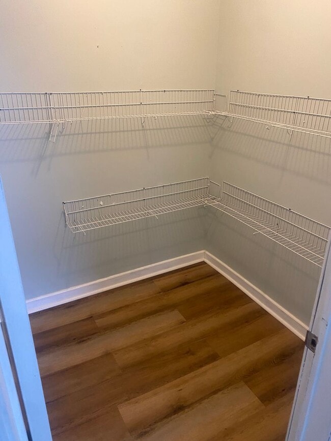 Building Photo - 933 Roosevelt Blvd