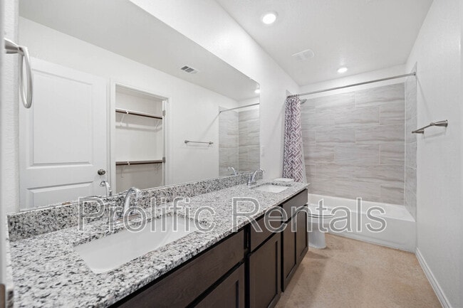 Building Photo - 1254 Lehmann Dr