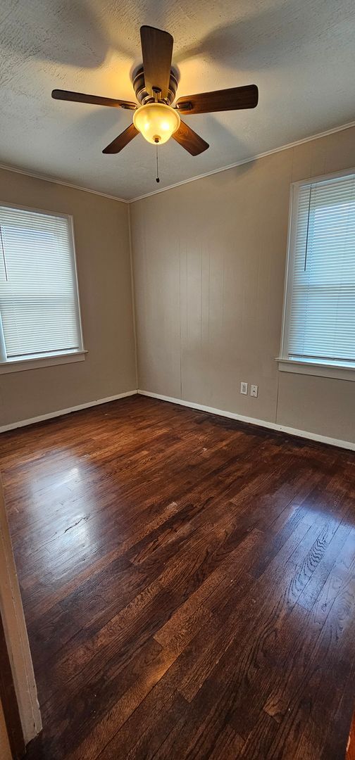 Building Photo - 4 Bedroom House for rent
