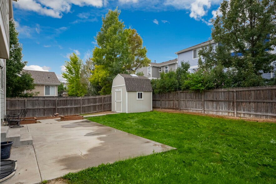 Building Photo - 637 N 48th Ave