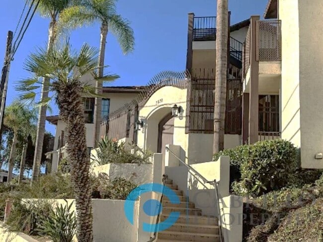 Building Photo - 2828 Famosa Blvd