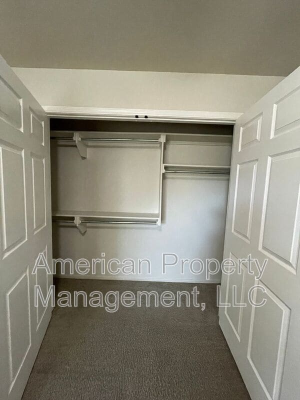 Building Photo - 12946 E 31st Ct