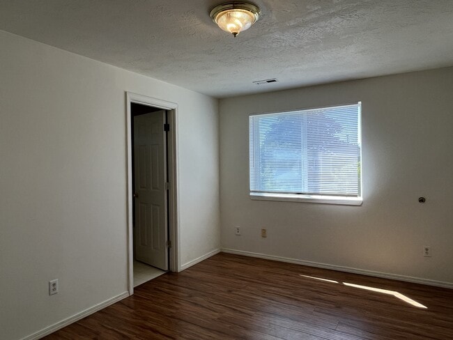 Building Photo - 4308 SE 138th Pl