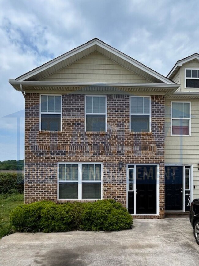 Building Photo - 163 Lone Tree Dr NE