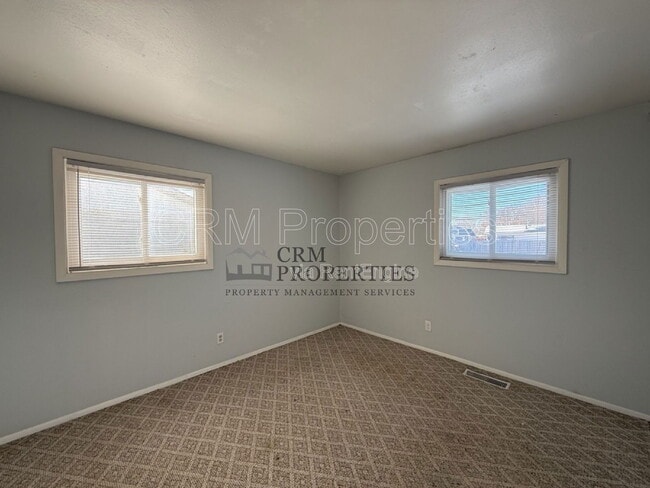 Building Photo - 5801 Monona Dr