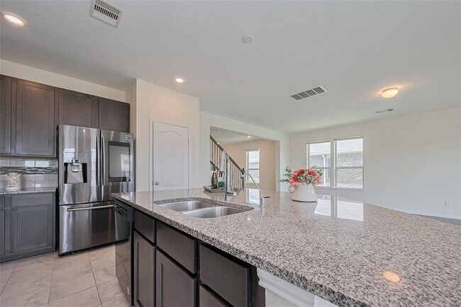 Building Photo - 25327 Cheshire Knoll St
