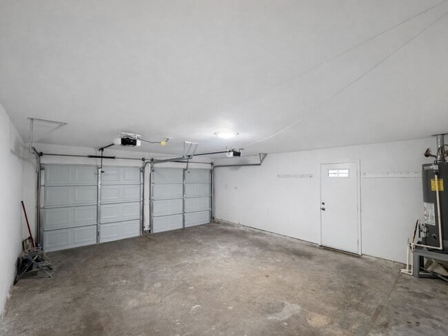 Building Photo - 1318 Epsilon St