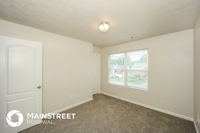 Building Photo - 4397 Rock Valley Dr