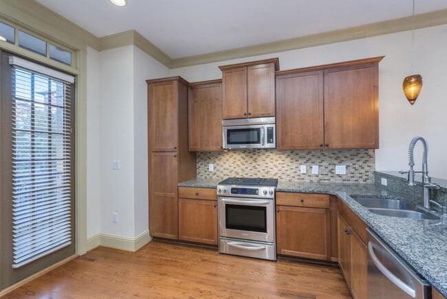 Building Photo - 4685 Dogwood Aly
