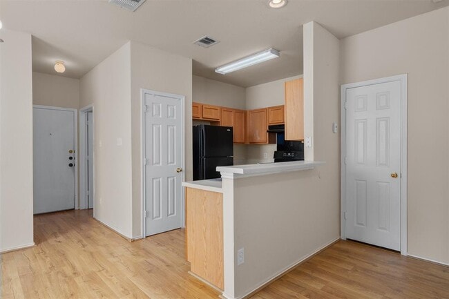 Building Photo - 13720 Harris Ridge Blvd