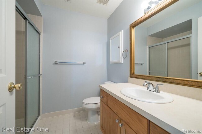 Building Photo - 44770 Marigold Dr