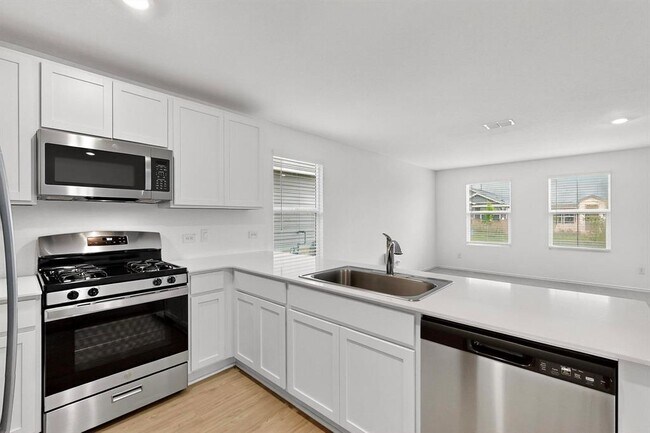 Building Photo - 178 Sormonne Lp