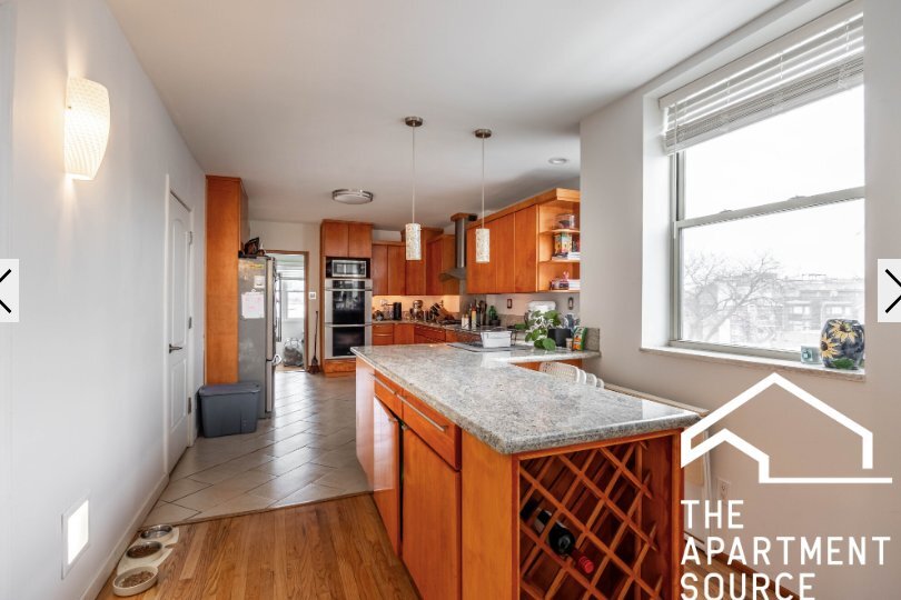 Building Photo - 1806 W Grand Ave