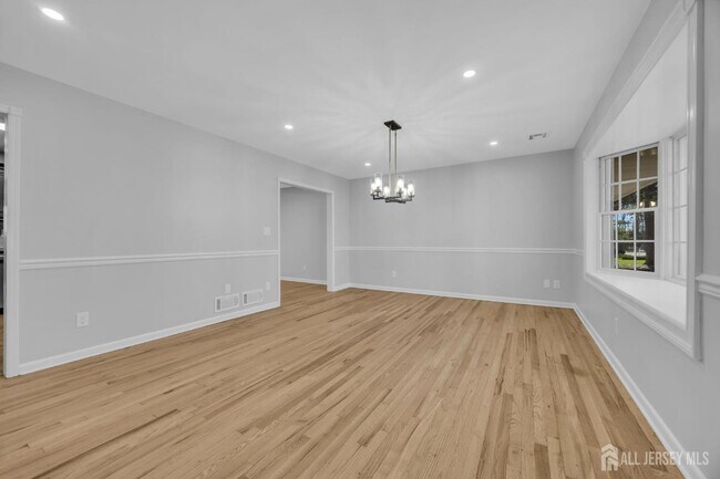 Building Photo - 1430 Kearney Dr