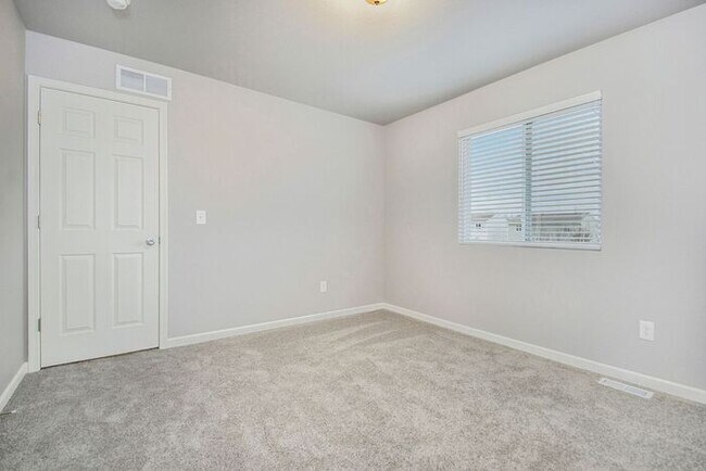 Building Photo - 1638 Garfield