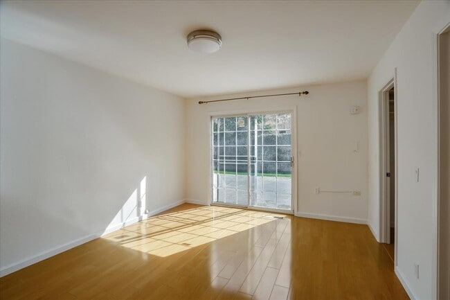 Building Photo - 47450 Cholla St