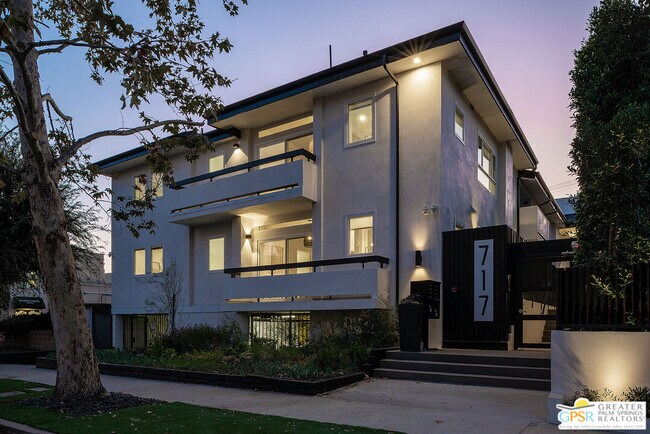 Building Photo - 717 Orlando Ave