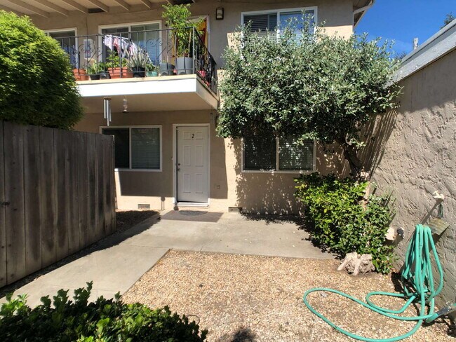 Building Photo - West San Jose Apartment