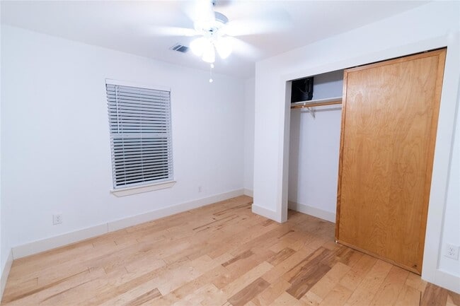 Building Photo - 1309 E 52nd St