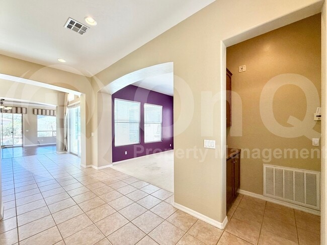Building Photo - 4078 E Mia Ln