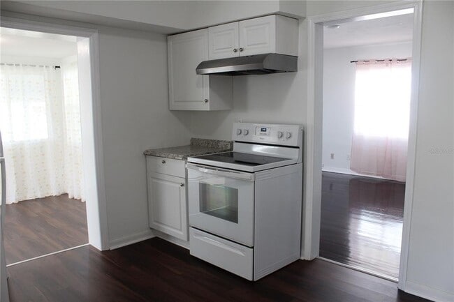 Building Photo - 515 Druid St