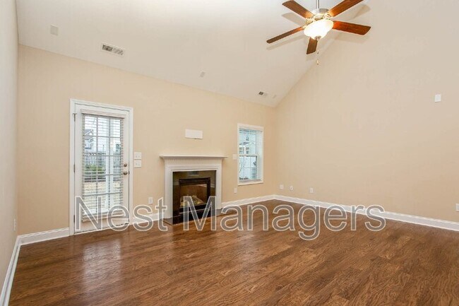 Building Photo - 674 Stonebriar Ave