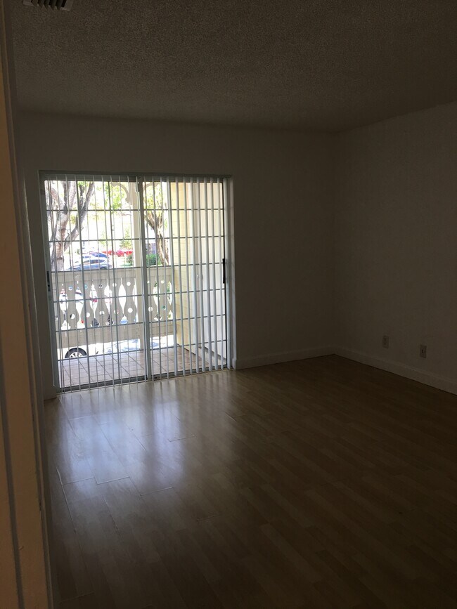 Building Photo - 10441 Mahogany Key Cir