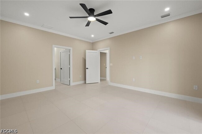 Building Photo - 1008 NW 36th Pl