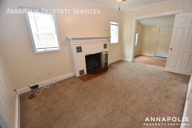 Building Photo - 1395 Bayside Dr