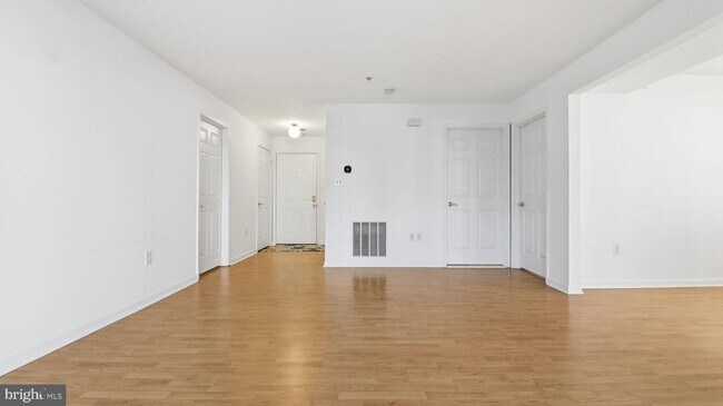 Building Photo - 164 Kendrick Pl