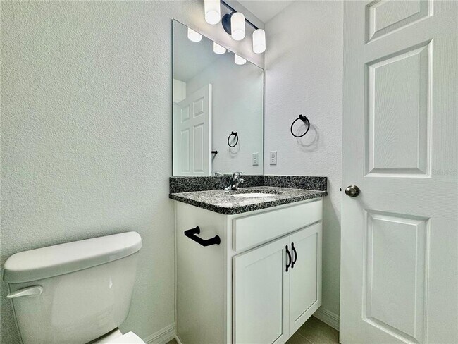 Building Photo - 8 Coral Reef Ct N