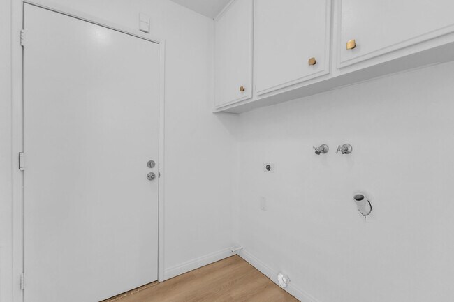 Building Photo - 72384 Ridgecrest Ln