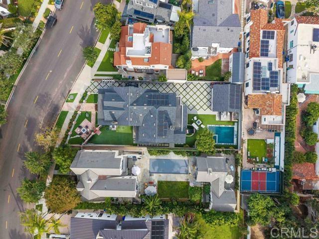 Building Photo - 1027 G Ave