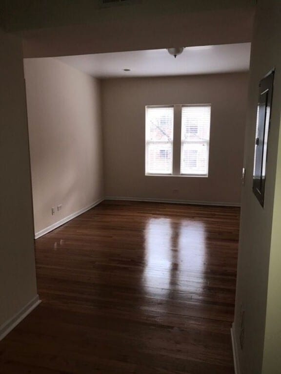 Building Photo - 3104 W Ainslie St