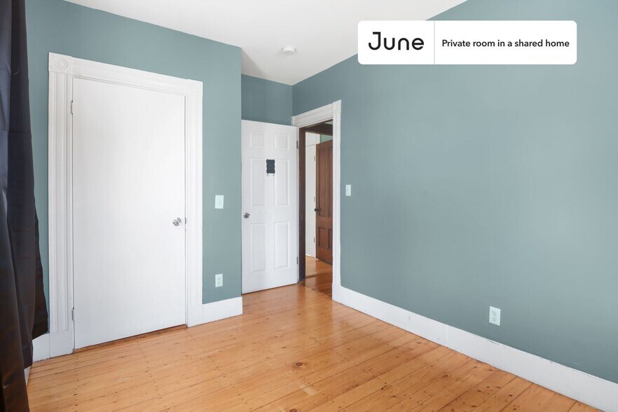 Building Photo - Room in Shared 4 bed/2 bath home