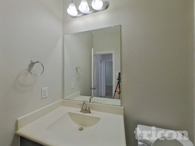 Building Photo - 14729 Rocky Face Ln