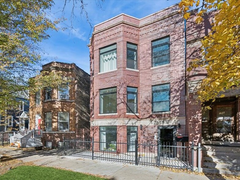 Building Photo - 2818 W Fletcher St