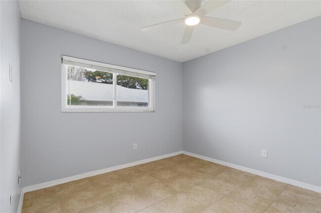 Building Photo - 2701 Countryside Blvd