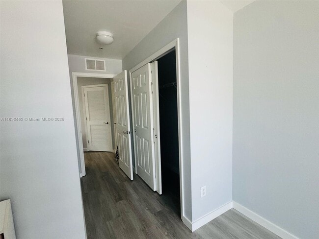 Building Photo - 16262 Ravina Way