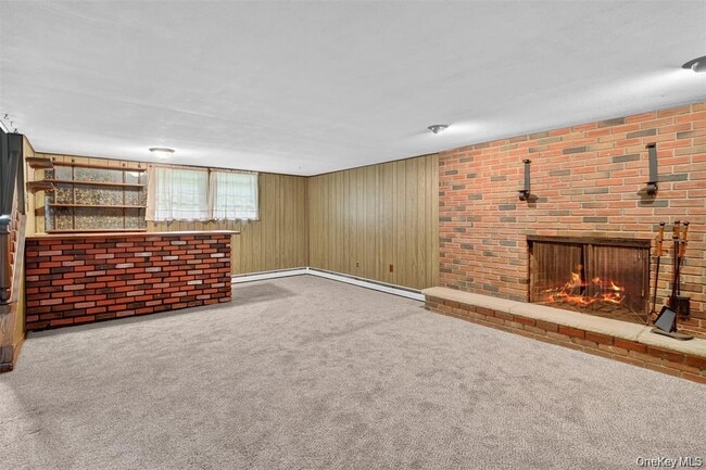 Building Photo - 8 Perkinsville Rd