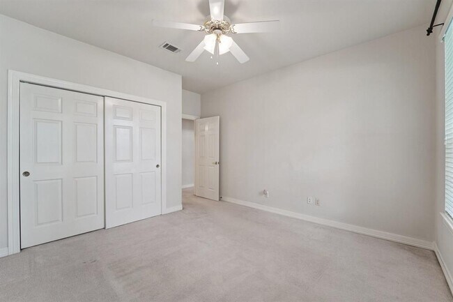 Building Photo - 11806 Regency Forest Dr