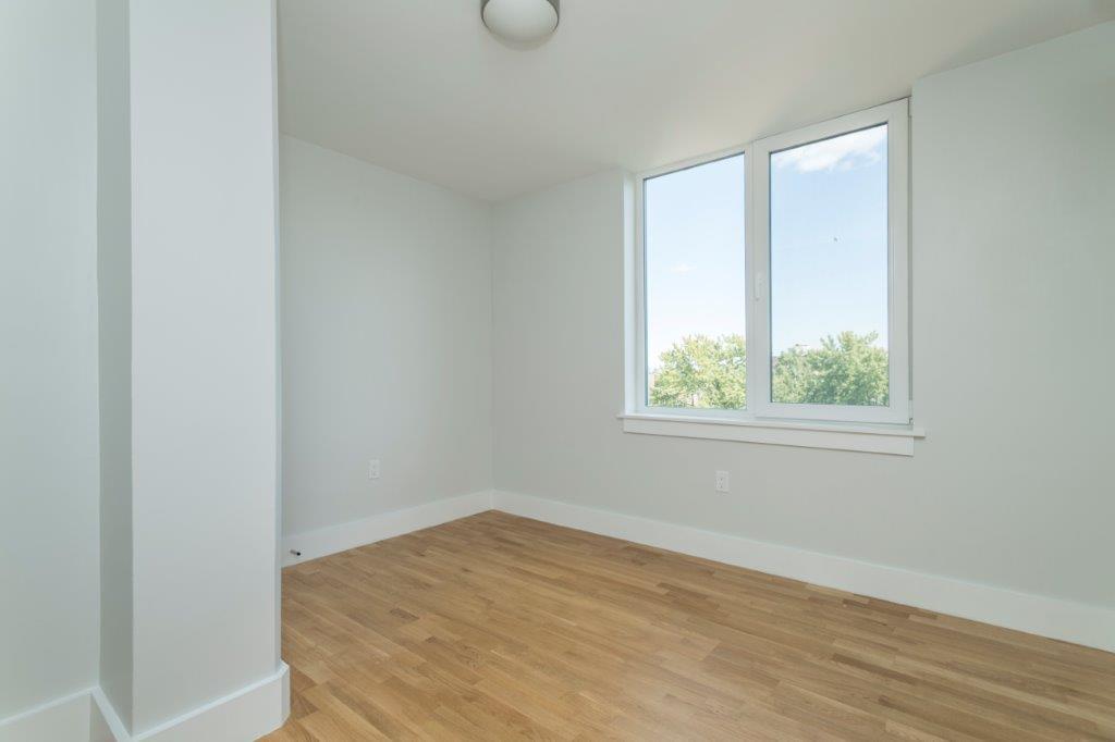 Building Photo - 334 Harvard St