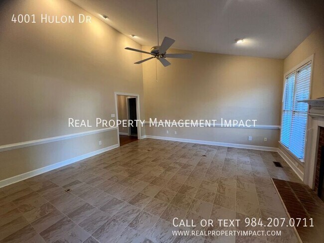 Building Photo - 4001 Hulon Dr