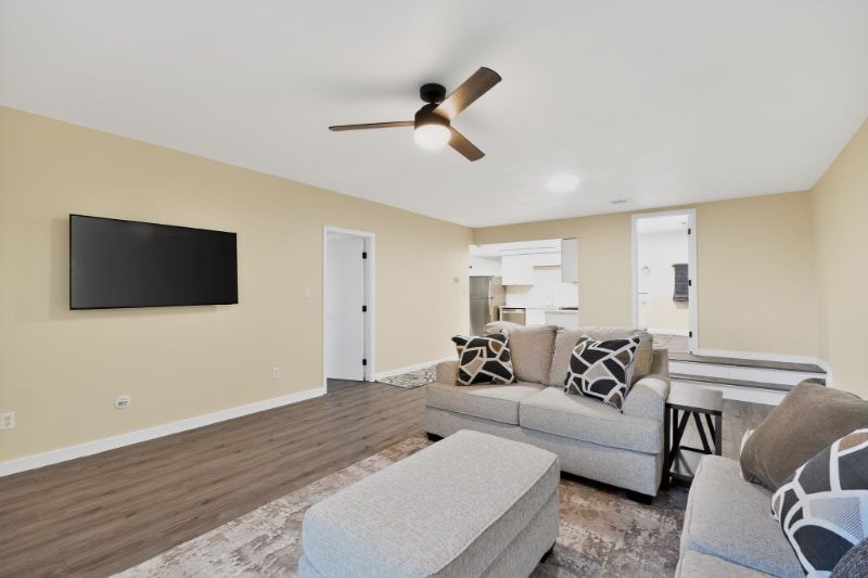 Building Photo - 407 Corona Ave