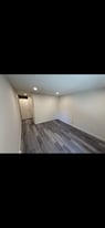 Building Photo - Carlmont Apartments - Entire Building Remodeled - 1 Month Free, No Pet Fee