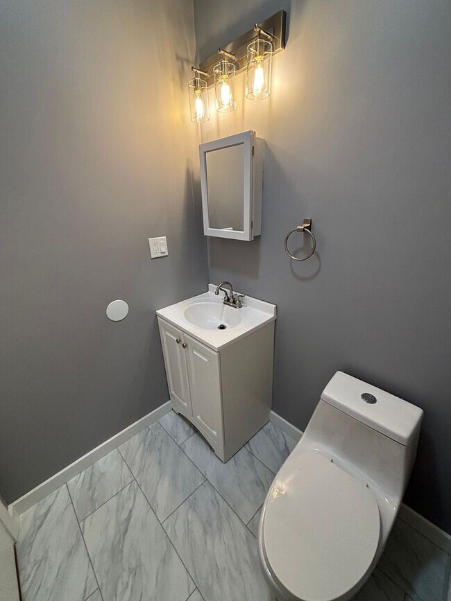 Building Photo - 171 Remsen St