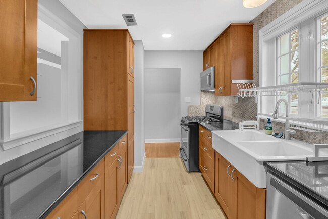 Building Photo - Charming Alexandria Home in Del Ray