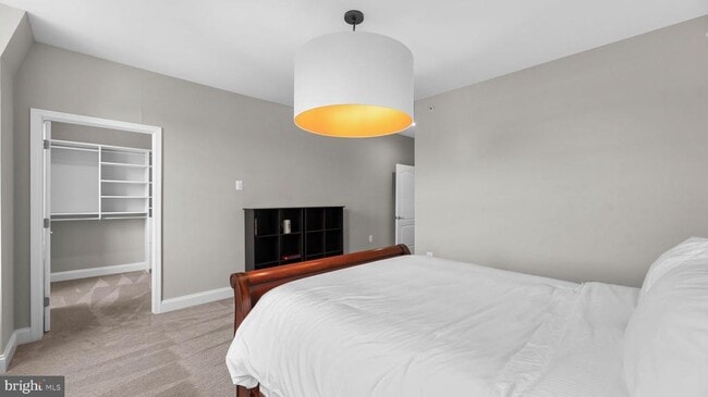 Building Photo - 7674 Maple Lawn Blvd