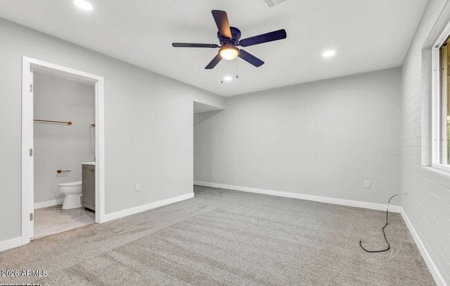 Building Photo - 10602 W Cumberland Dr